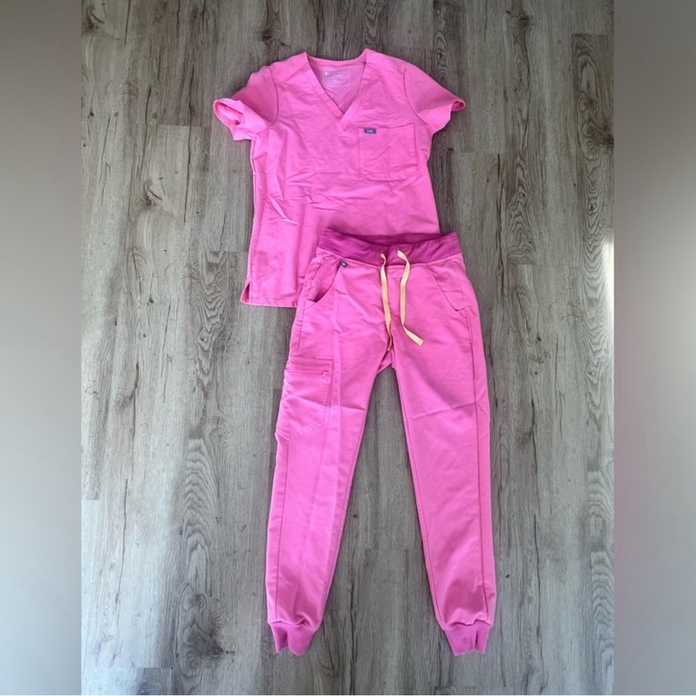 Figs Scrub Set - Zamora Jogger & Caterina Top